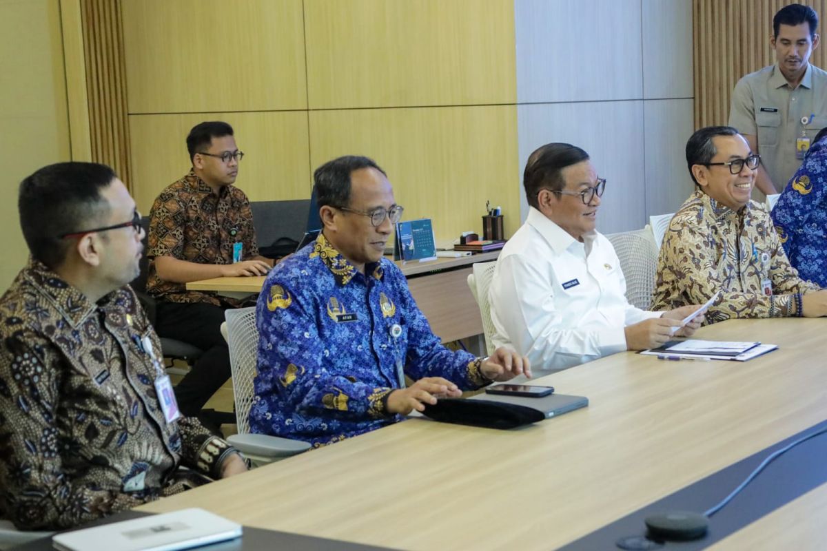 Pramono Anung Dorong Masyarakat Cegah Paparan Mikroplastik