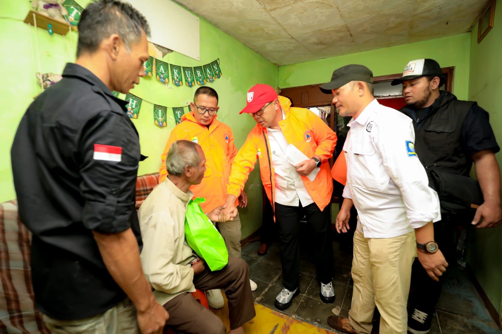 Farhan: Perlindungan Kelompok Rentan Jadi Fokus Penanganan Bencana di Bandung