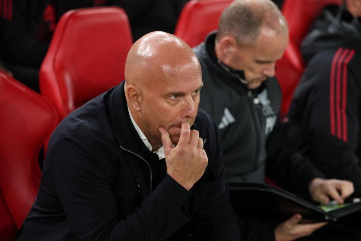 Arne Slot Mencari Sisi Positif meski Liverpool Kembali Kehilangan Poin