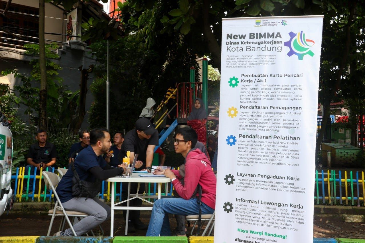 Disnaker Bandung Akhiri Rangkaian Job Fair 2025 di Antapani, Fokus Tekan Pengangguran hingga 1 Persen