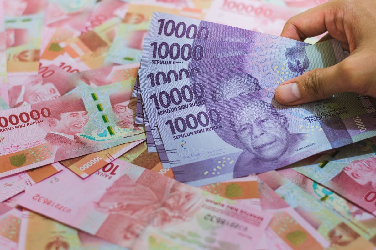 Penyebab Nilai Tukar Rupiah Rendah dan Dampak Nyatanya buat Kehidupan Sehari-hari!