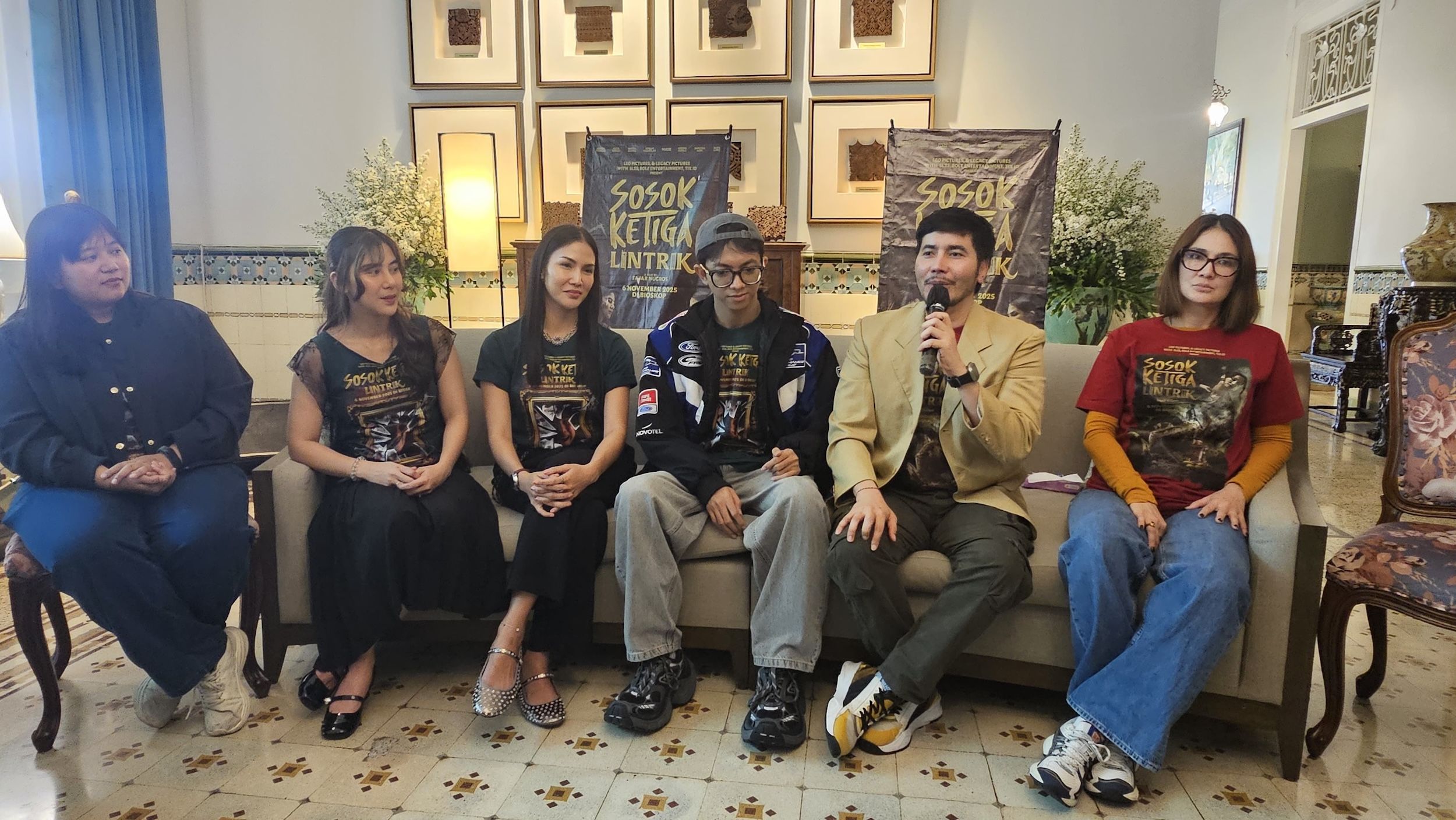 Sosok Ketiga: Lintrik Tak Hanya Menyuguhkan Film Seram, Tetapi Juga Berbalut Komedi