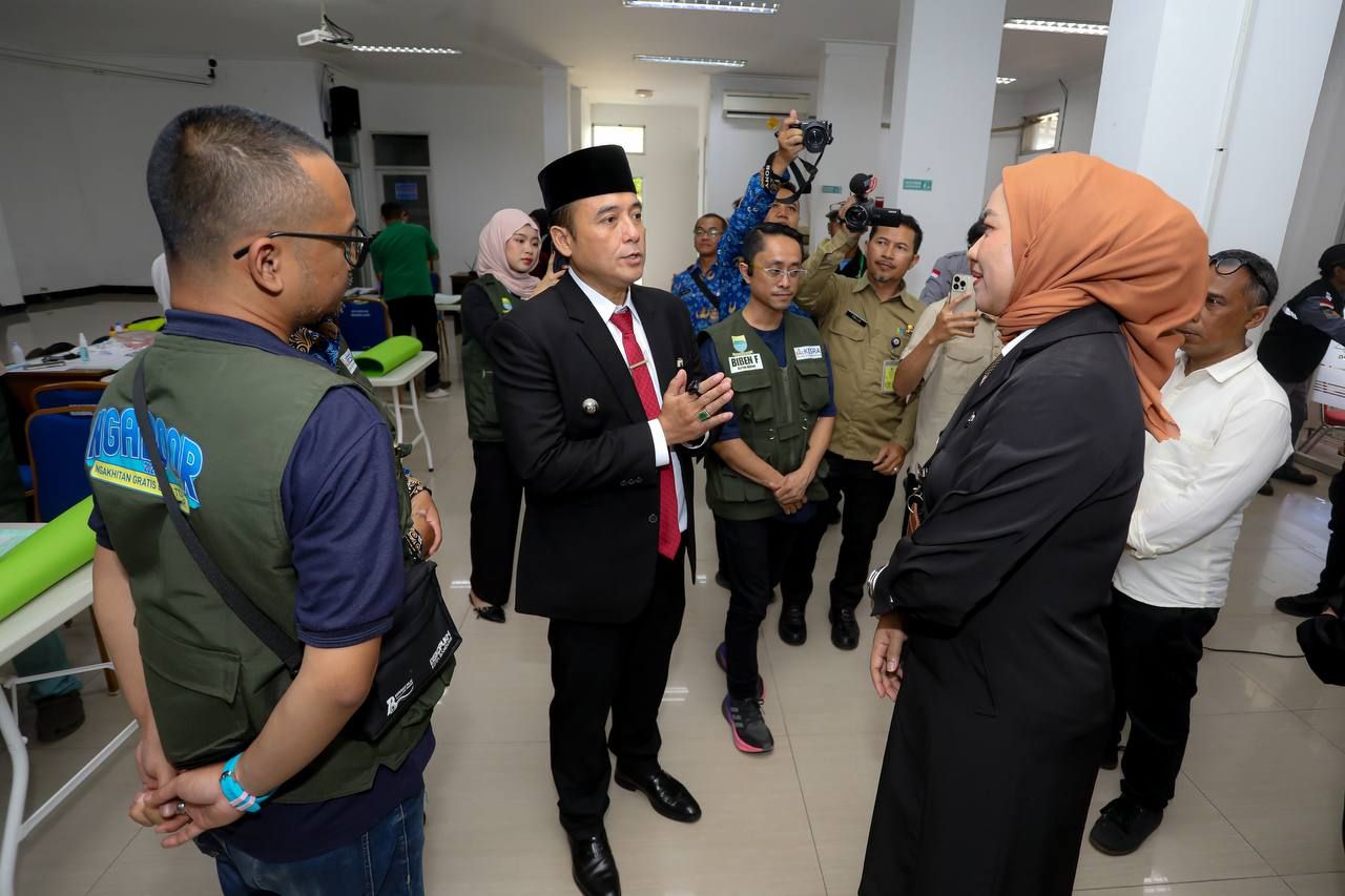 Pemkot Bandung Hadirkan Program “Ngadoor” Khitan Gratis Hingga ke Rumah Warga
