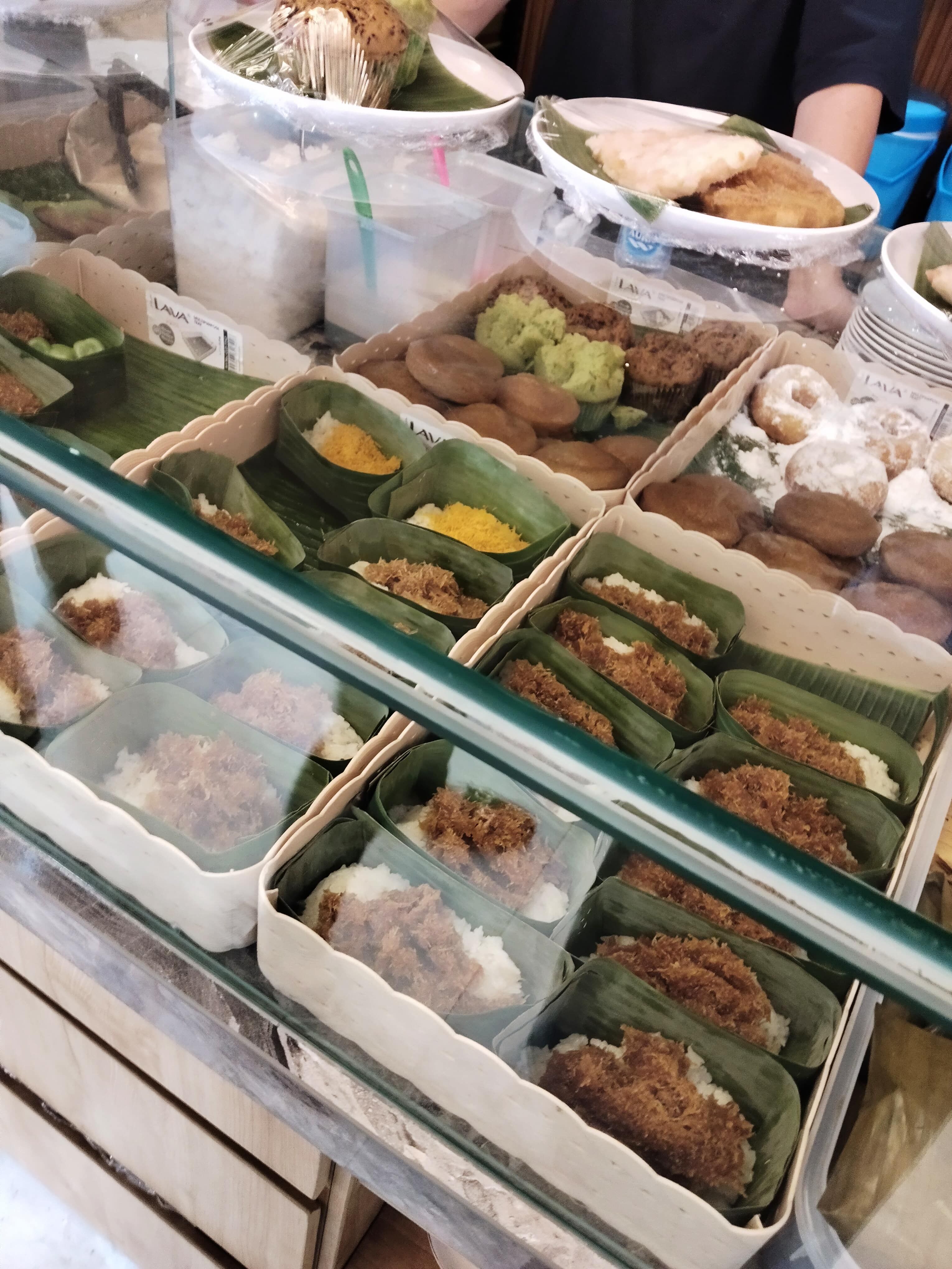 Waroeng Bandjar : Rekomendasi Tempat Menikmati Kuliner Khas Kalsel yang Lengkap dan Kekinian