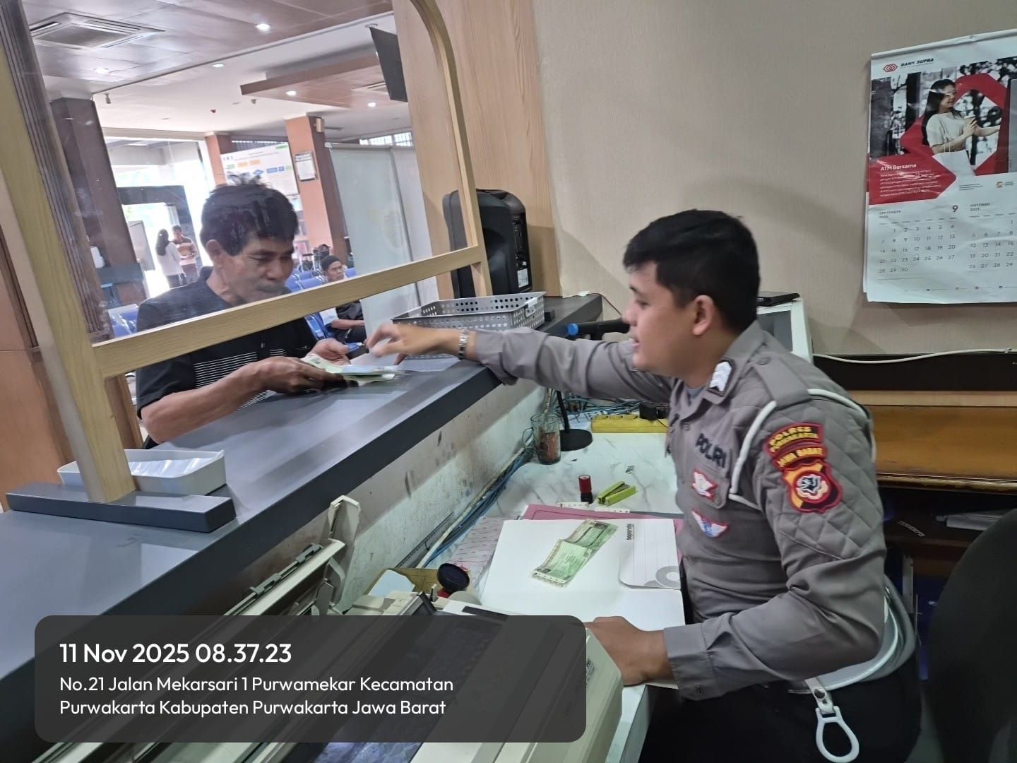 Satlantas Polres Purwakarta Gencarkan Sosialisasi dan Edukasi Pelayanan dan Mekanisme Penerbitan STNK