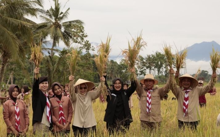 Kerja Sama Hebat! Banyuwangi Jadi Contoh Daerah Surplus Pangan Nasional 2025