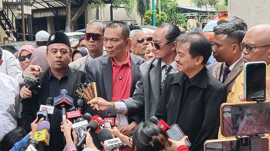 Diperiksa Kasus Ijazah Jokowi, Roy Suryo Dicecar 134 Pertanyaan, Rismon 157