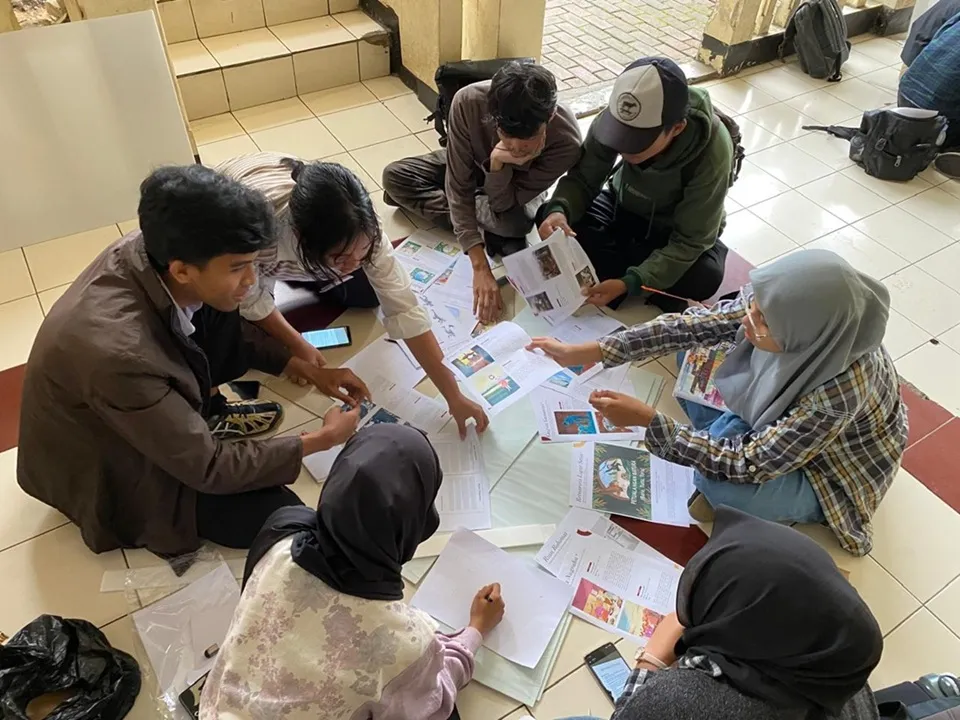 Mahasiswa Seni Rupa UPI Dilatih Publikasi dan Penanganan Karya Seni Secara Profesional