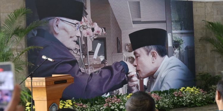 Pemkab Kuningan Gelar Peringatan Hari Ayah Nasional Perdana di Teras Pendopo