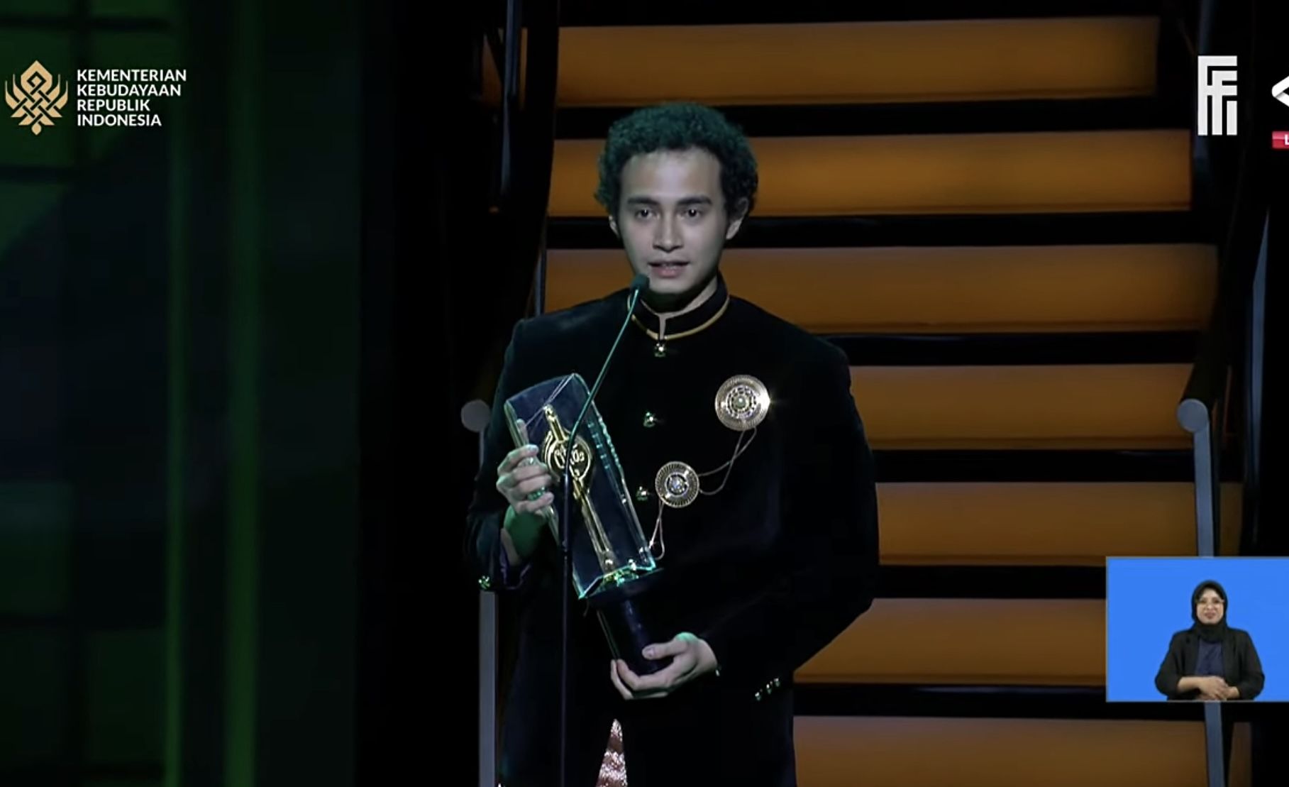 Omara Esteghlal Raih Piala Citra FFI 2025 Pertamanya: Aku Amat Bersyukur