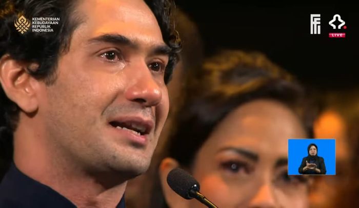 Pangku Berhasil Jadi Film Cerita Panjang Terbaik di FFI 2025, Pidato Reza Rahadian Bikin Haru!