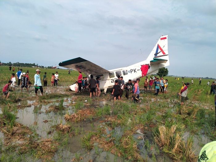5 Kru Pesawat Latih yang Jatuh di Karawang Dipastikan Selamat!