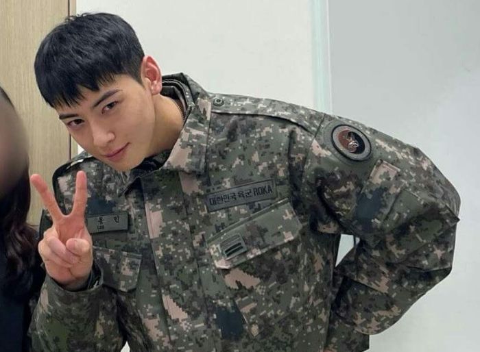 Cha Eun Woo Makin Glowing saat Wamil, Fans Makin Terpesona