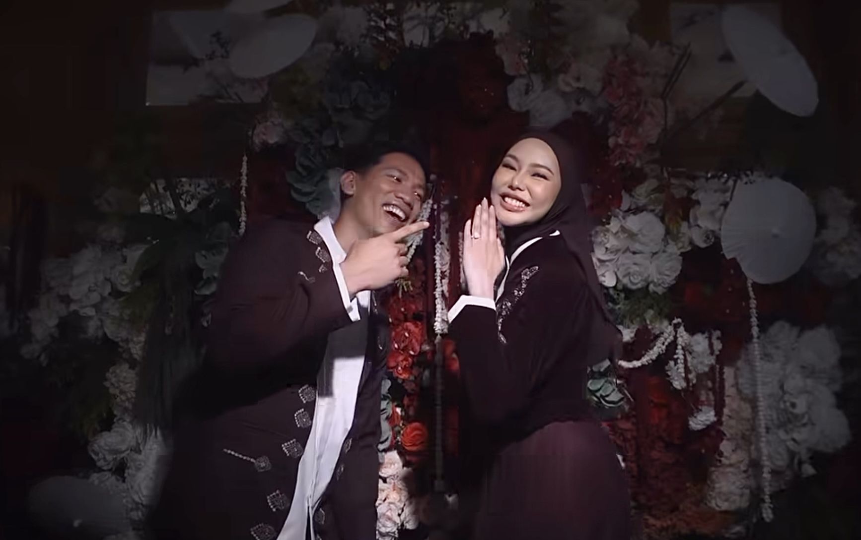 Selamat! Selebgram Dara Arafah Dilamar Rehan Mubarak, Penuh Haru dan Intim