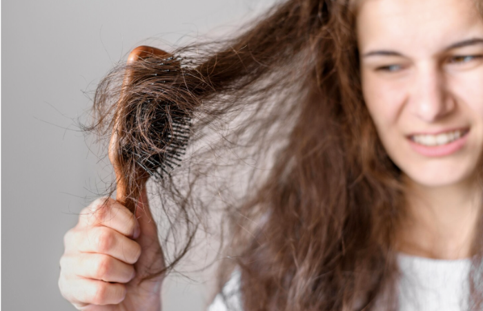 Rambut Rontok Makin Ganggu? Ternyata Ini Penyebabnya yang Sering Dianggap Remeh