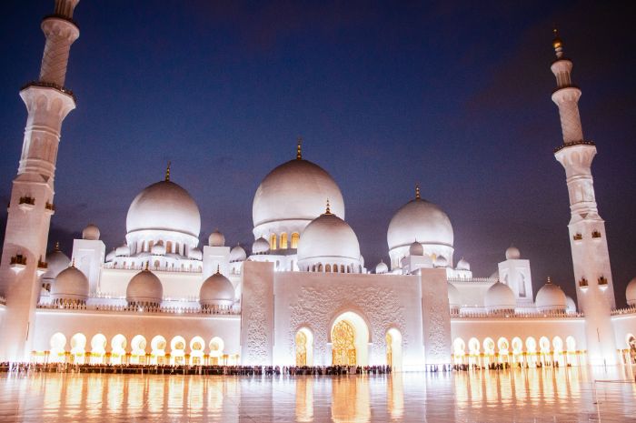 7 Amalan di 10 Malam Terakhir Ramadan: Jangan Dilewatkan, Bisa Jadi Kamu Bertemu Lailatul Qadr