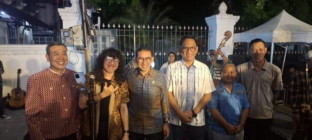 Musisi Difabel Tunanetra di Malioboro Menarik Perhatian Menbud Fadli Zon Dan Jogja Jadi Kota Pertama Terima Bantuan Alat Musik