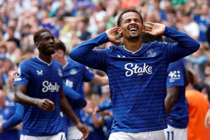 Manchester City, Liverpool, dan Tottenham Berebut Tanda Tangan Iliman Ndiaye dari Everton