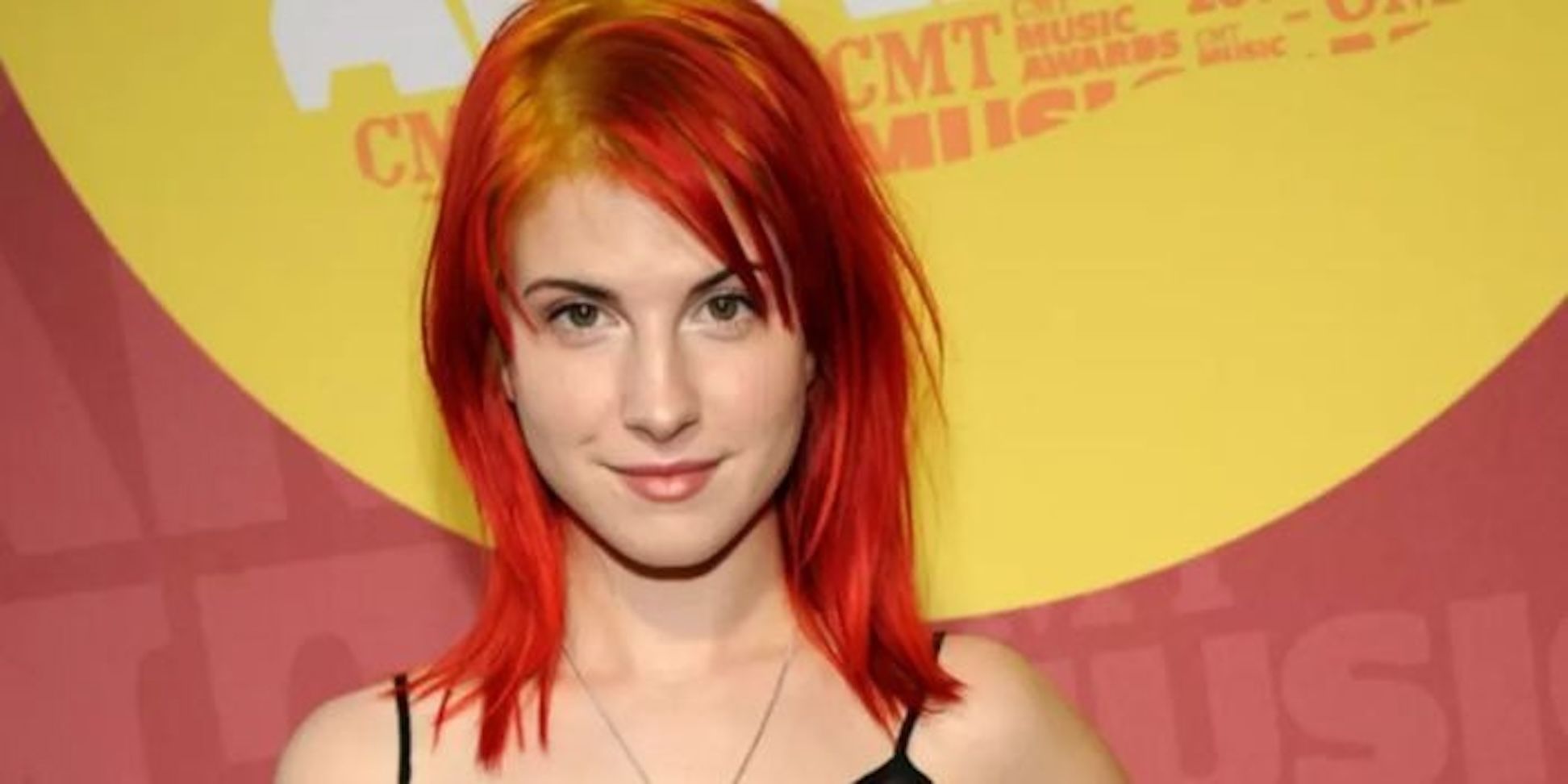 Tak Banyak yang Tahu! Begini Perjuangan Mental Hayley Williams Saat Menciptakan Lagu ‘Last Hope’