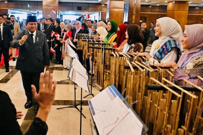 Prabowo Dikawal Jet Tempur, Disambut Angklung WNI dalam Kunjungan ke Pakistan