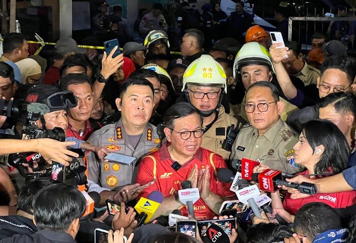 Pemprov DKI Tanggung Biaya Korban Kebakaran Ruko Terra Drone