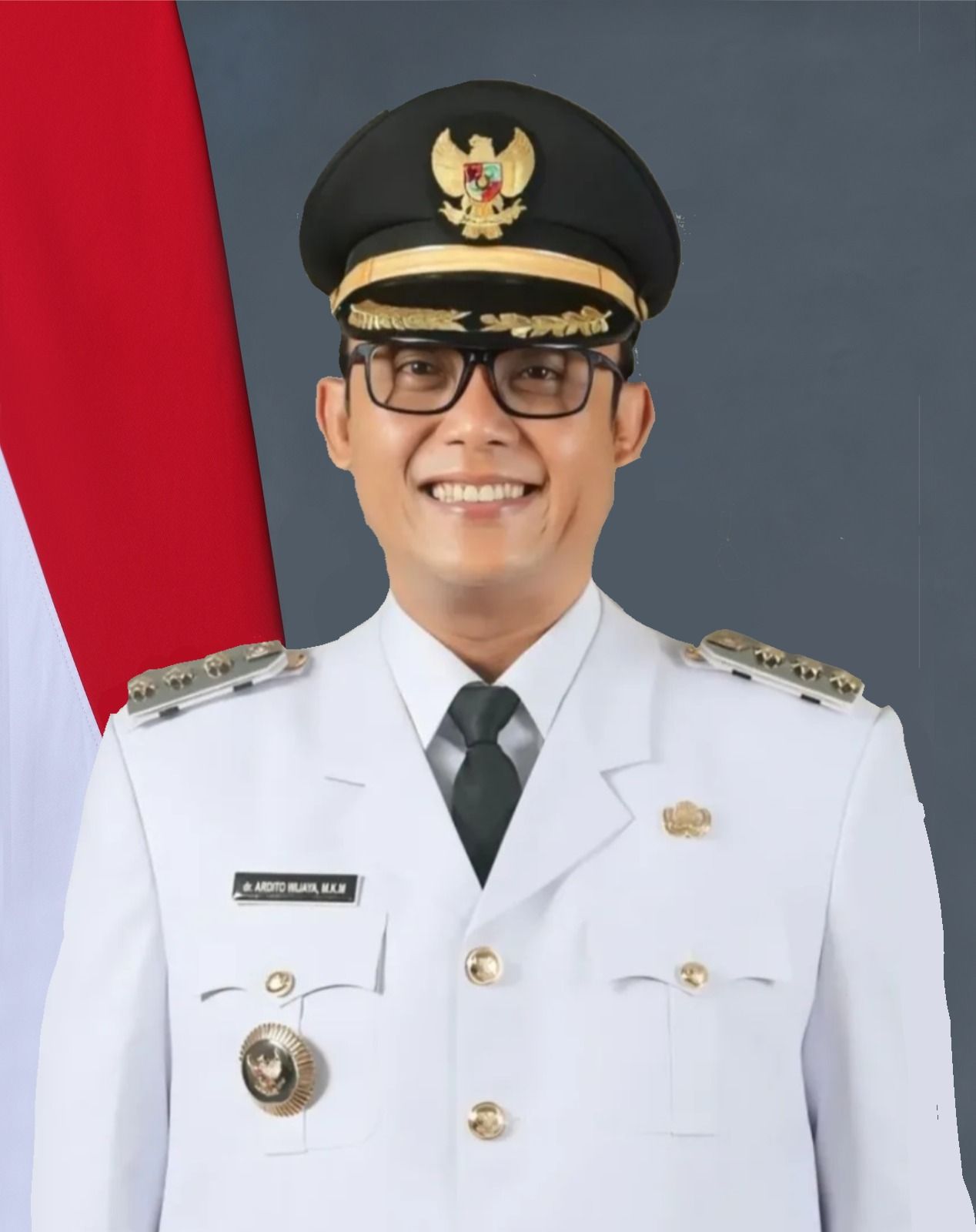 Profil Ardito Wijaya Bupati Lampung Tengah yang Terjerat OTT KPK