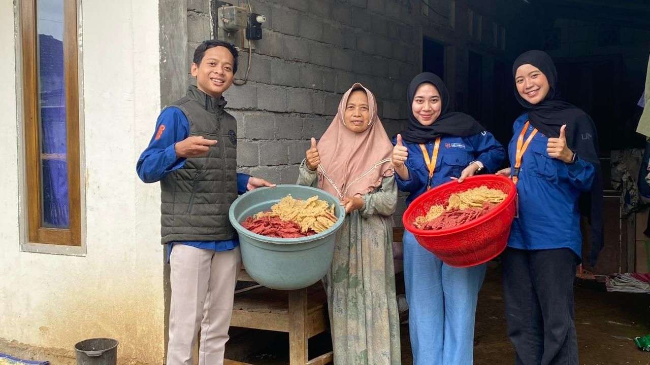 Kerupuk Petulo, Camilan Legendaris Desa Ngabab yang Tetap Laris Sejak 1990-an