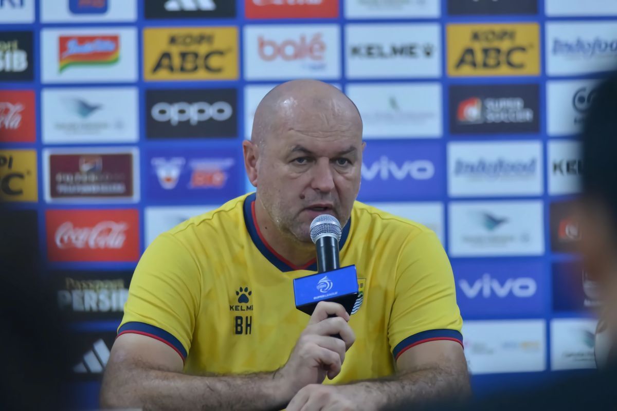 Persib Berpotensi Lawan Ronaldo cs di ACL 2, Bojan Hodak: Fokus Kami Ke Malut United Dulu