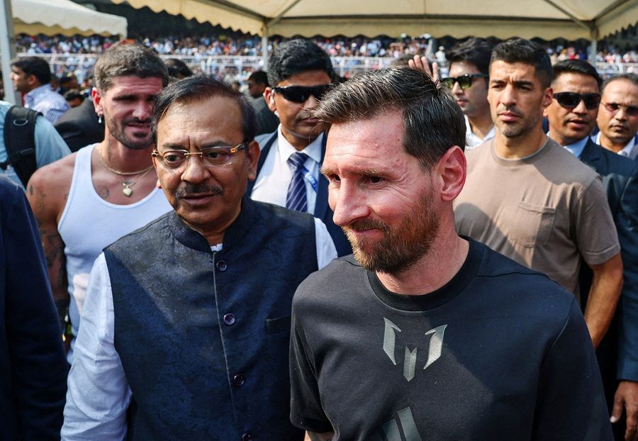 Tur Lionel Messi di India Kacau, Polisi dan Fans Bentrok di Stadion