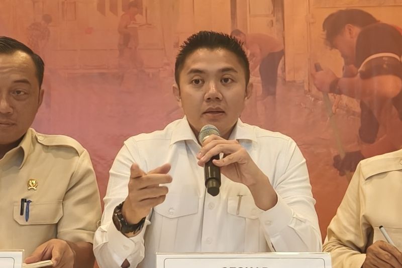 Seskab Teddy Tegaskan Penanganan Bencana 3 Kawasan di Sumatra Sudah Berskala Nasional Sejak Hari Pertama
