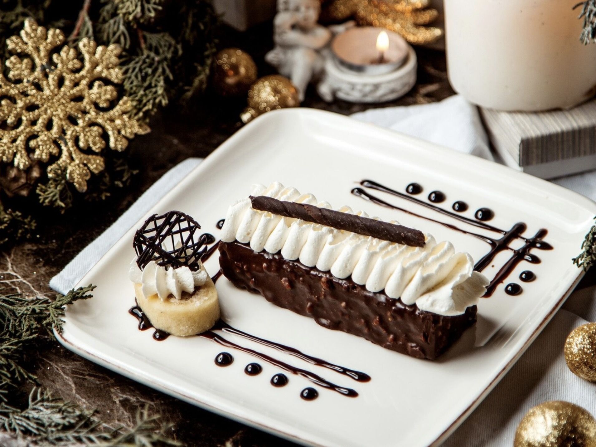 17 Ide Nama Usaha Brownies Natal yang Unik, Aesthetic, dan Bikin Makin Laris