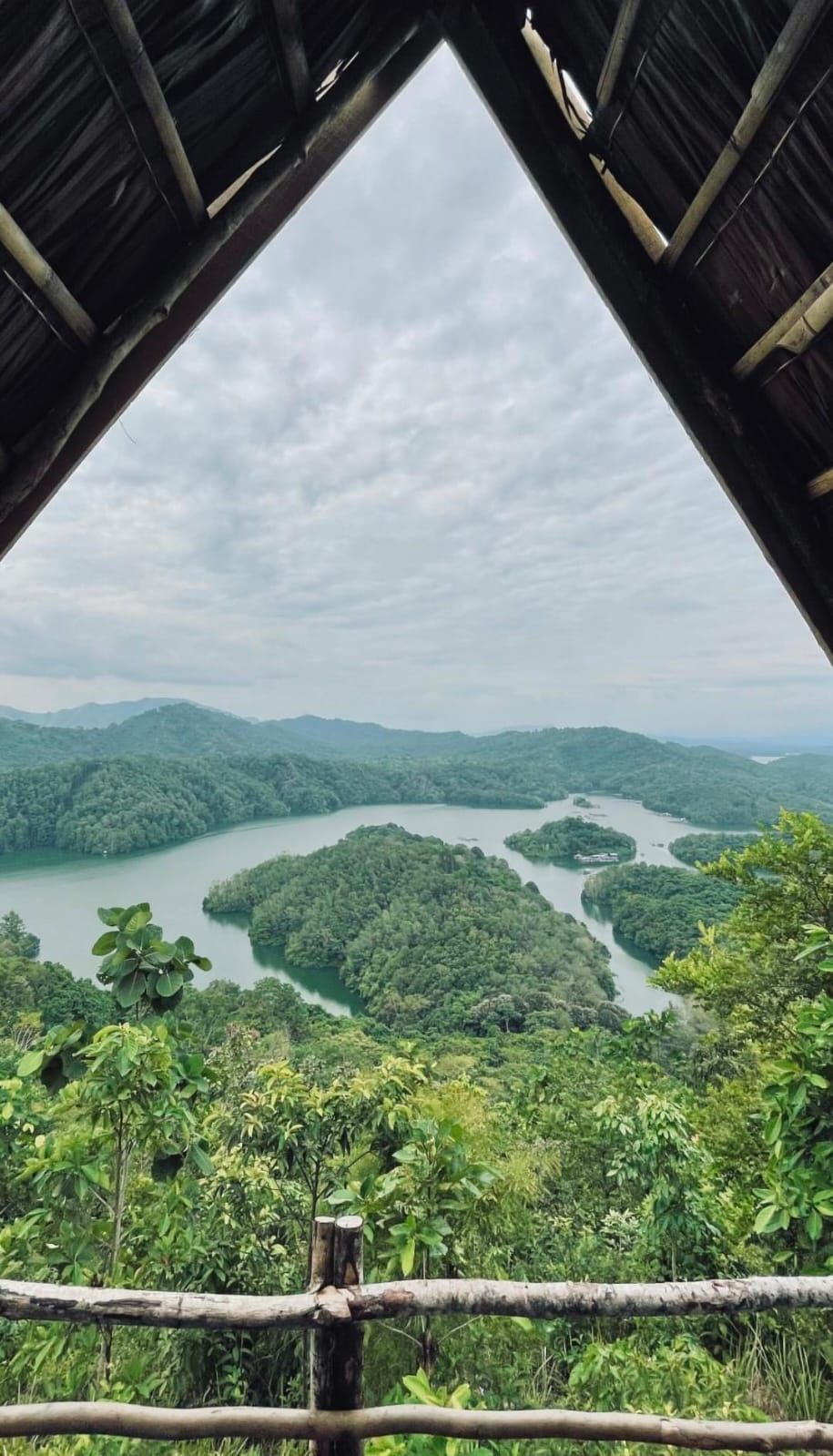 5 Landmark Wisata Ikonik di Kalimantan Selatan yang Wajib Masuk Bucket List Anda
