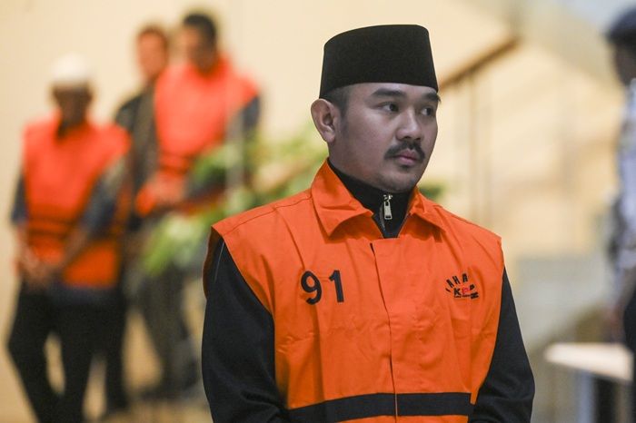 Diperiksa KPK, Bupati Bekasi Titip Pesan untuk Gubernur Jabar dan Minta Maaf ke Warga