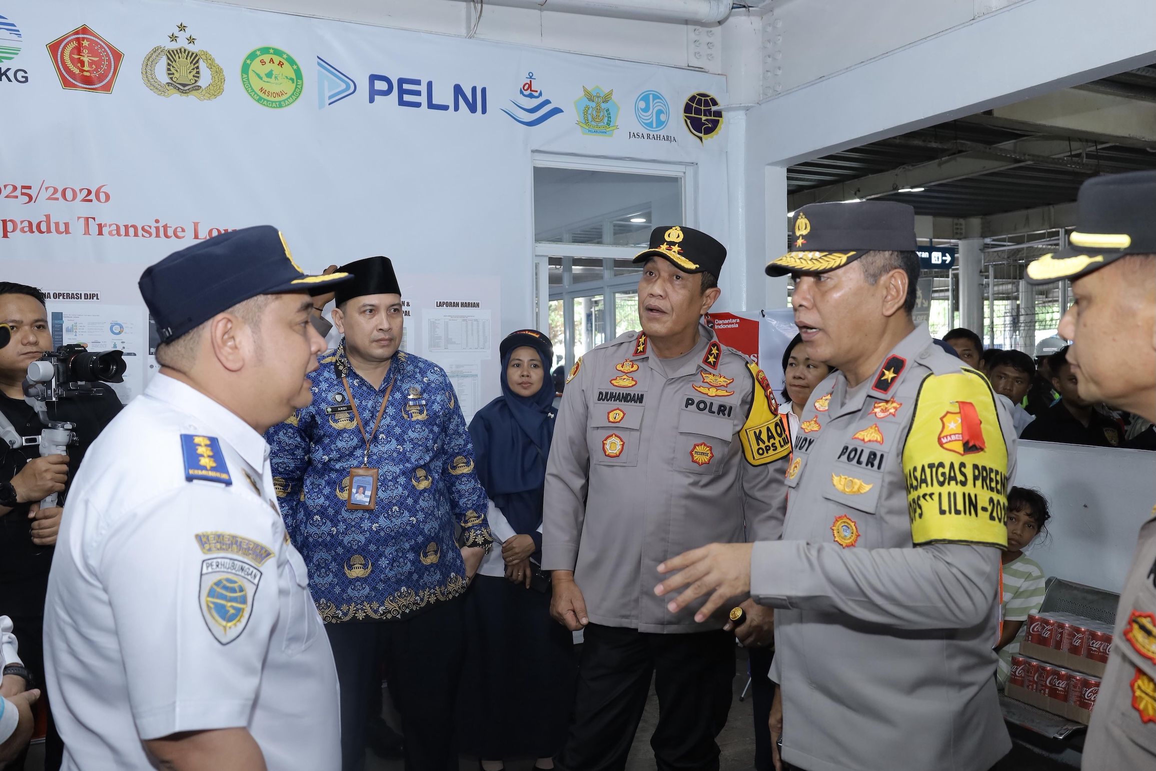 Pantau Pospam Operasi Lilin, Kapolda Sulsel Pastikan Mudik Nataru 2025 Aman