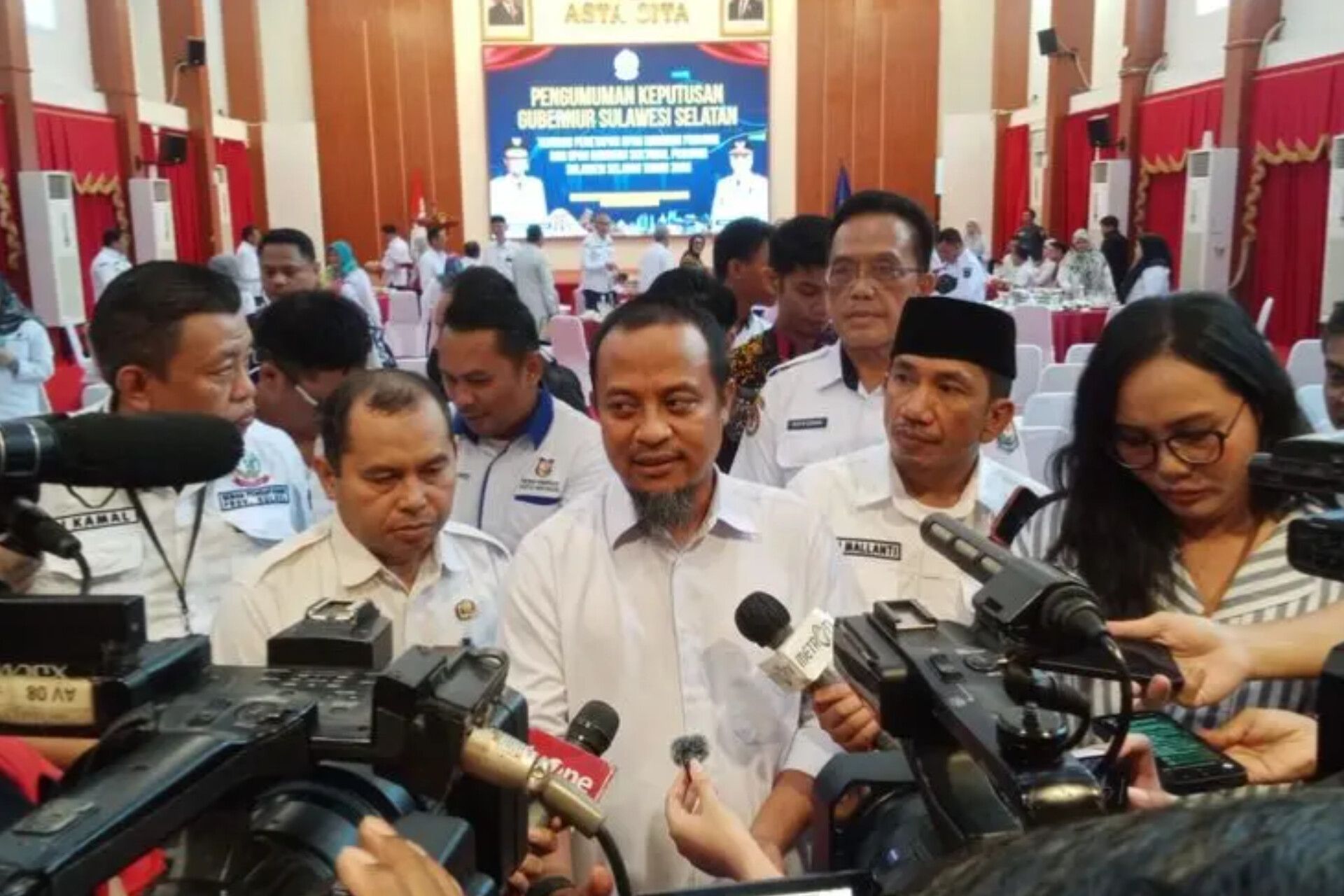 Gubernur Sulsel Atensi Pengusaha Bandel Abaikan Kenaikan UMP 2026, Izin Usaha Terancam Diblokir