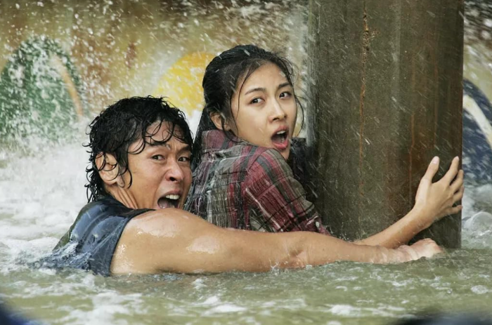 10 Film Bencana dari Berbagai Negara, Ada yang Ikonik Banget!