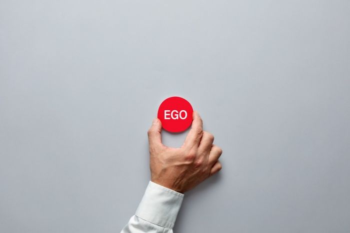 Waspada Toxic Ego , Ini 7 Tanda Kamu Tanpa Sadar Sedang Diperbudak oleh Ego Sendiri