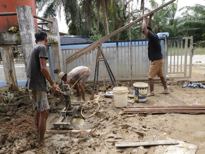 Sumur Bor dari Kementerian PU Berfungsi, Bidan Polindes Aceh Tamiang Tak Lagi Bergantung Air Galon