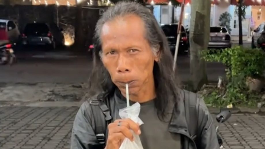Cewek Ini Berpamitan Resign, Obrolannya dengan ODGJ Justru Bikin Senyum