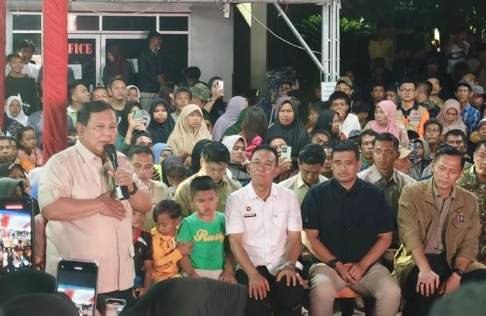 Suasana Tahun Baru di Pengungsian Tapsel, Warga Senang Rayakan Bersama Presiden Prabowo