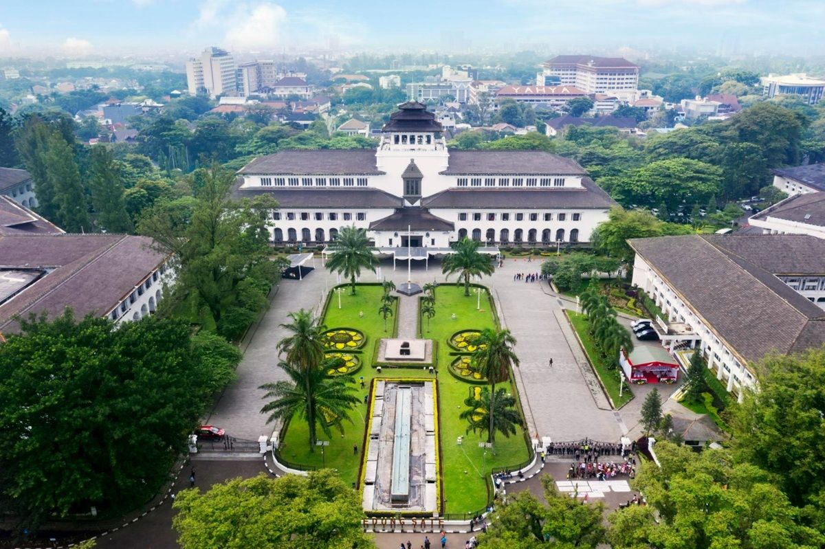 Kabur dari Macet! 4 Destinasi Hidden Gem Bandung yang Tetap Adem saat Lebaran