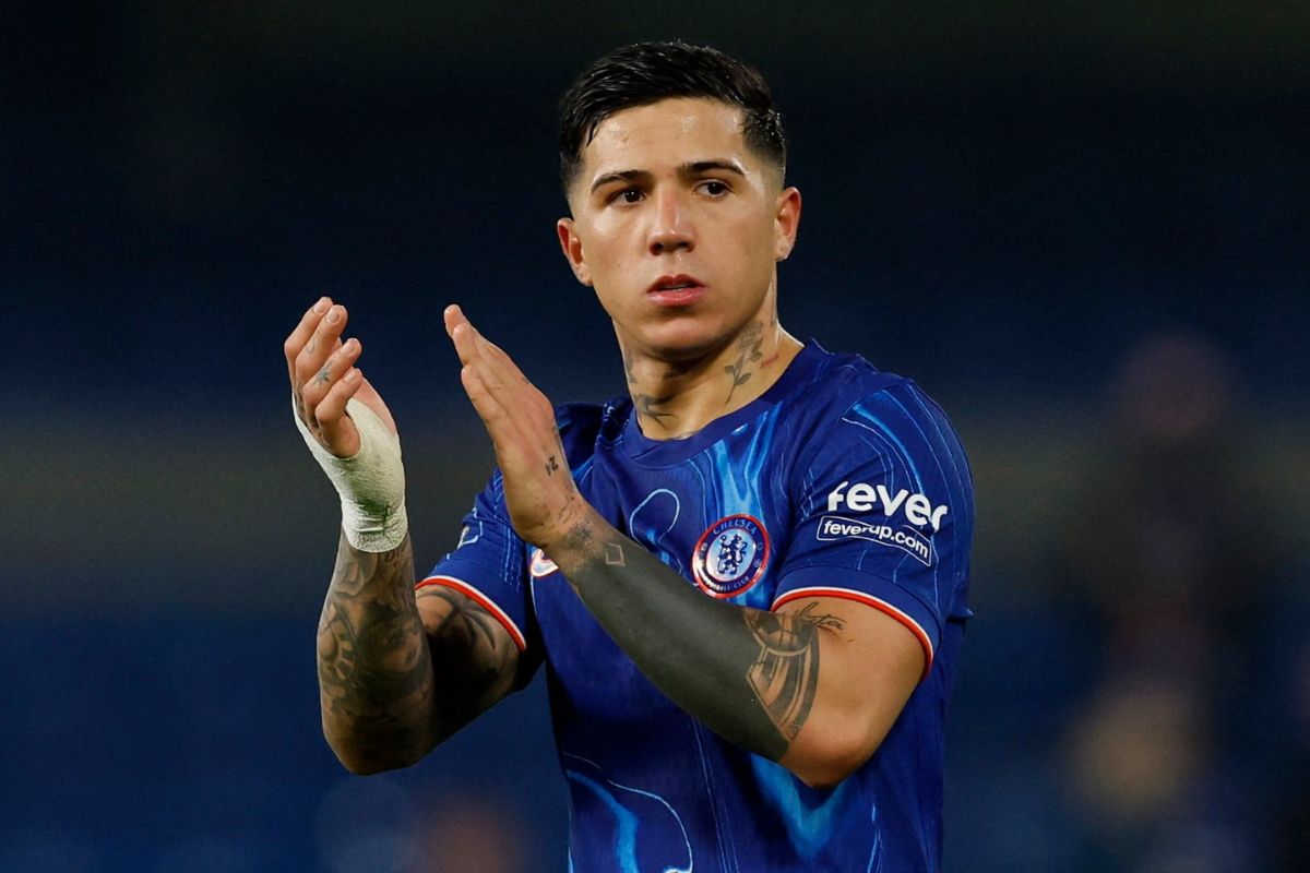 Chelsea Coret Enzo Fernandez dari 2 Pertandingan Usai Komentar Kontroversial