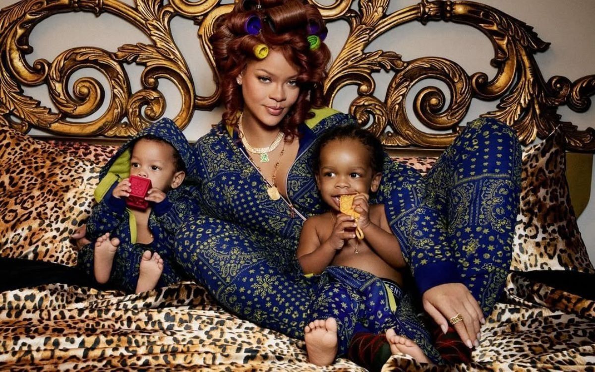 Rihanna Lempar Candaan Soal Kehamilan, Fans Langsung Ramai Bahas Anak Keempat