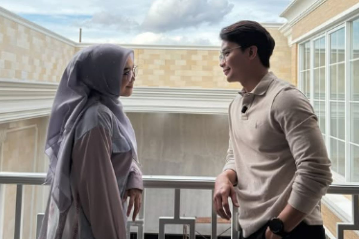 Bukan Orang Sembarangan, Ini Profil Mikhail Iman yang Foto Bareng Ria Ricis