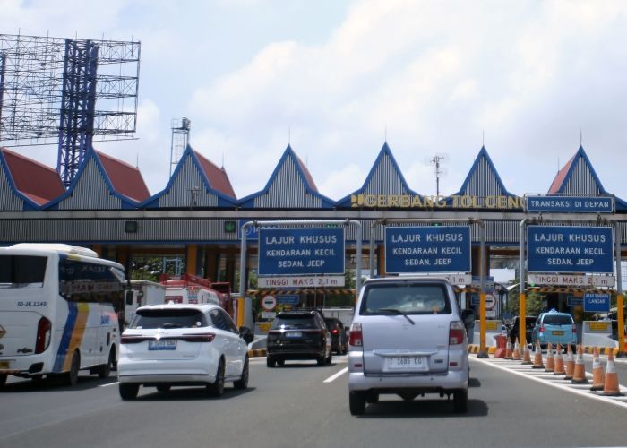 Pinjam e-Toll saat Perjalanan Pulang Mudik Lebaran Boleh Gak Sih?