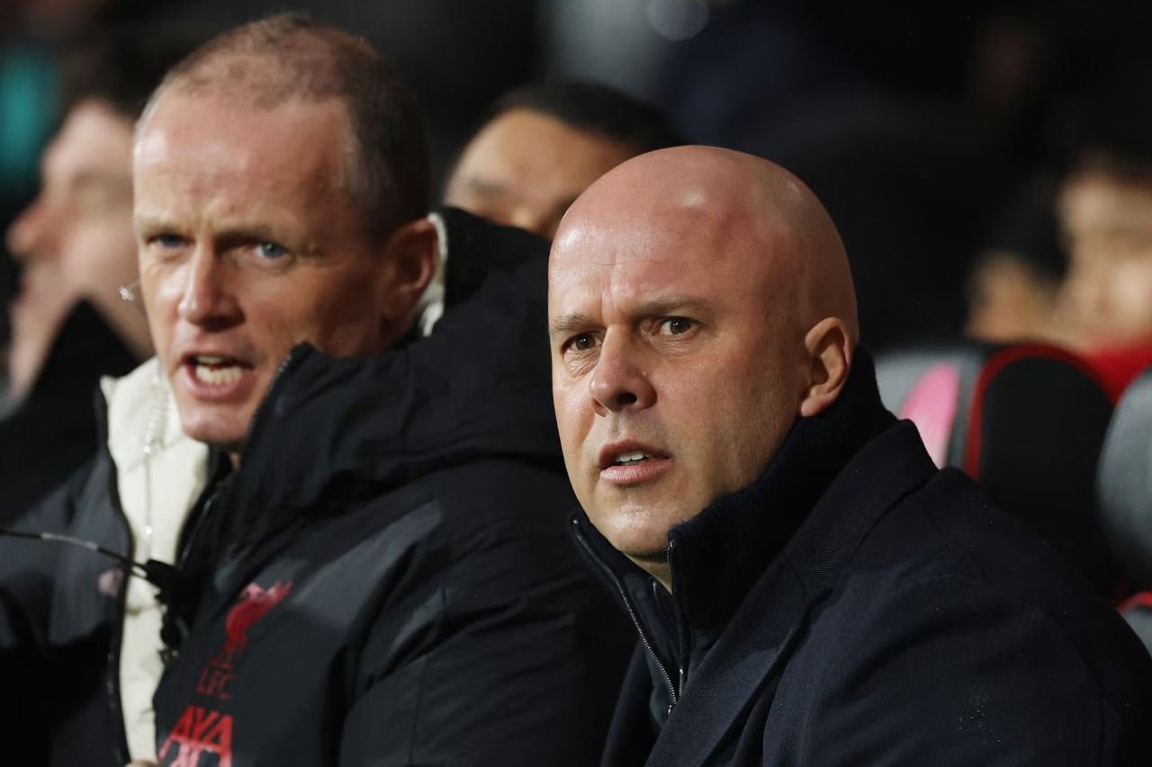 Arne Slot Sebut Liverpool Siap Hadapi Atmosfer Gila dari Suporter Galatasaray
