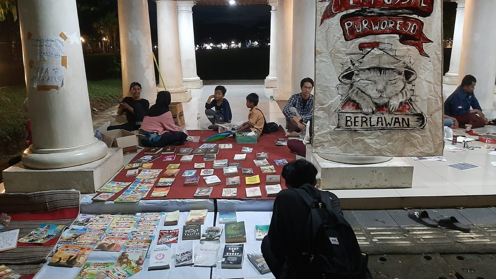 Dorong Budaya Literasi, Lapak Baca Gratis Hadir di Alun-Alun Purworejo