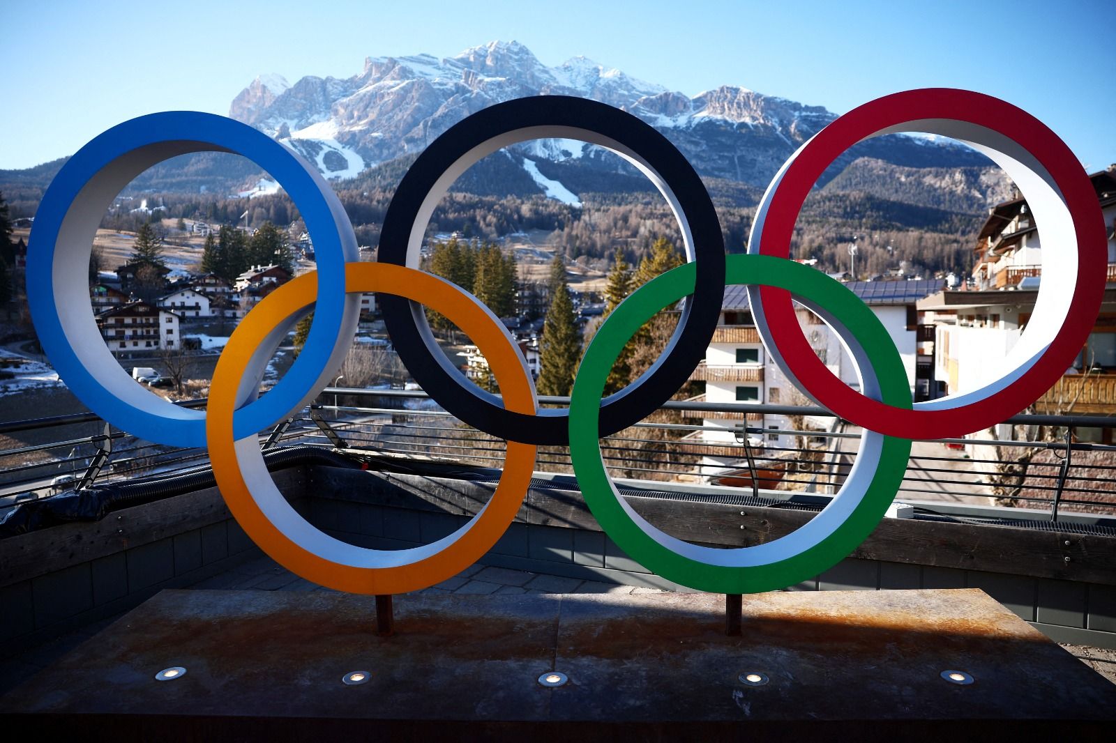 Olimpiade Musim Dingin: Perayaan 100 Tahun di 2026!