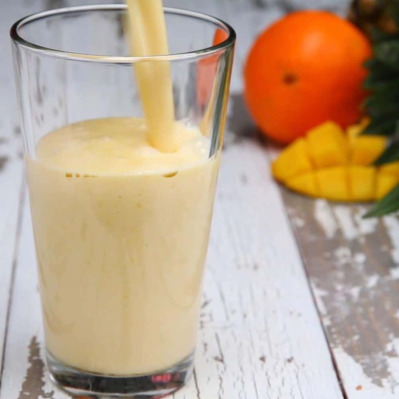 Meal Prep Segar ala Foodie: Smoothie Nanas Jeruk Mangga
