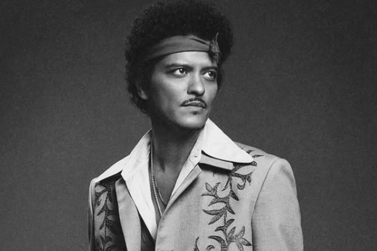 Bruno Mars Pertahankan Puncak Chart Dua Minggu Berturut-turut Lewat Lagu “I Just Might”